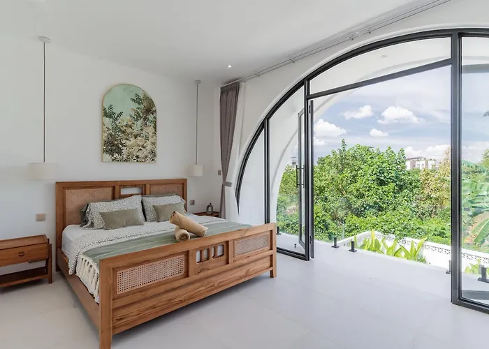 Charming 1br With Pool And Wooden Interior Cemagi
