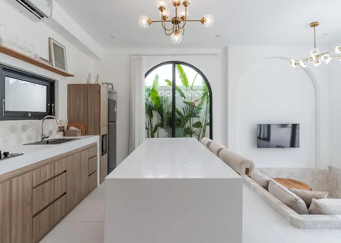 別荘 Charming 1br With Pool And Wooden Interior *