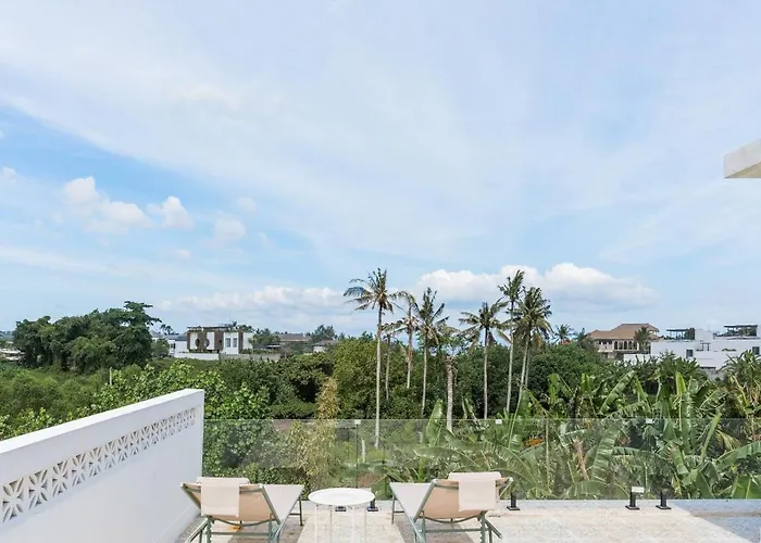 Charming 1br With Pool And Wooden Interior Cemagi